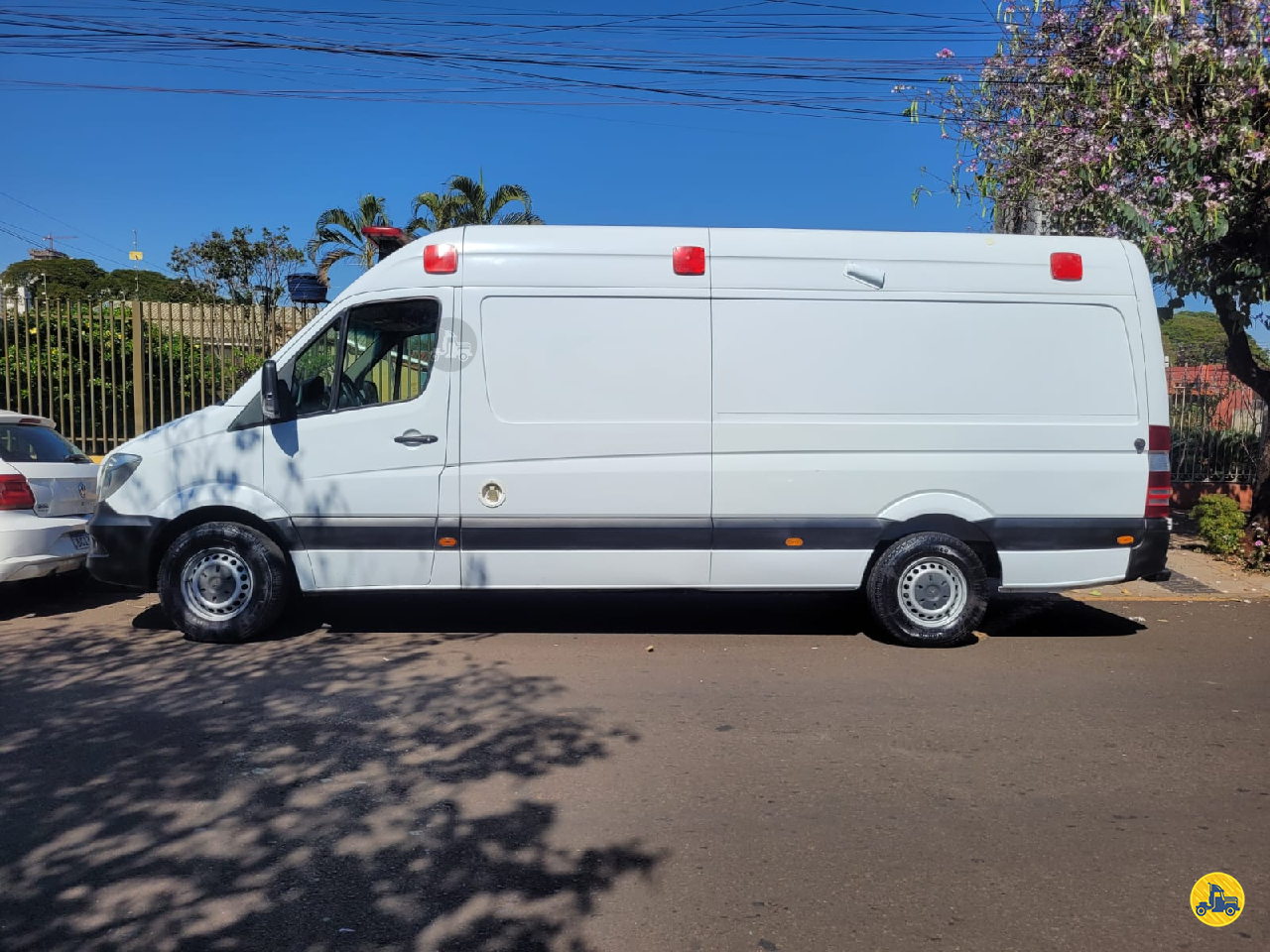 Sprinter VAN 415 de Valek Caminhões
